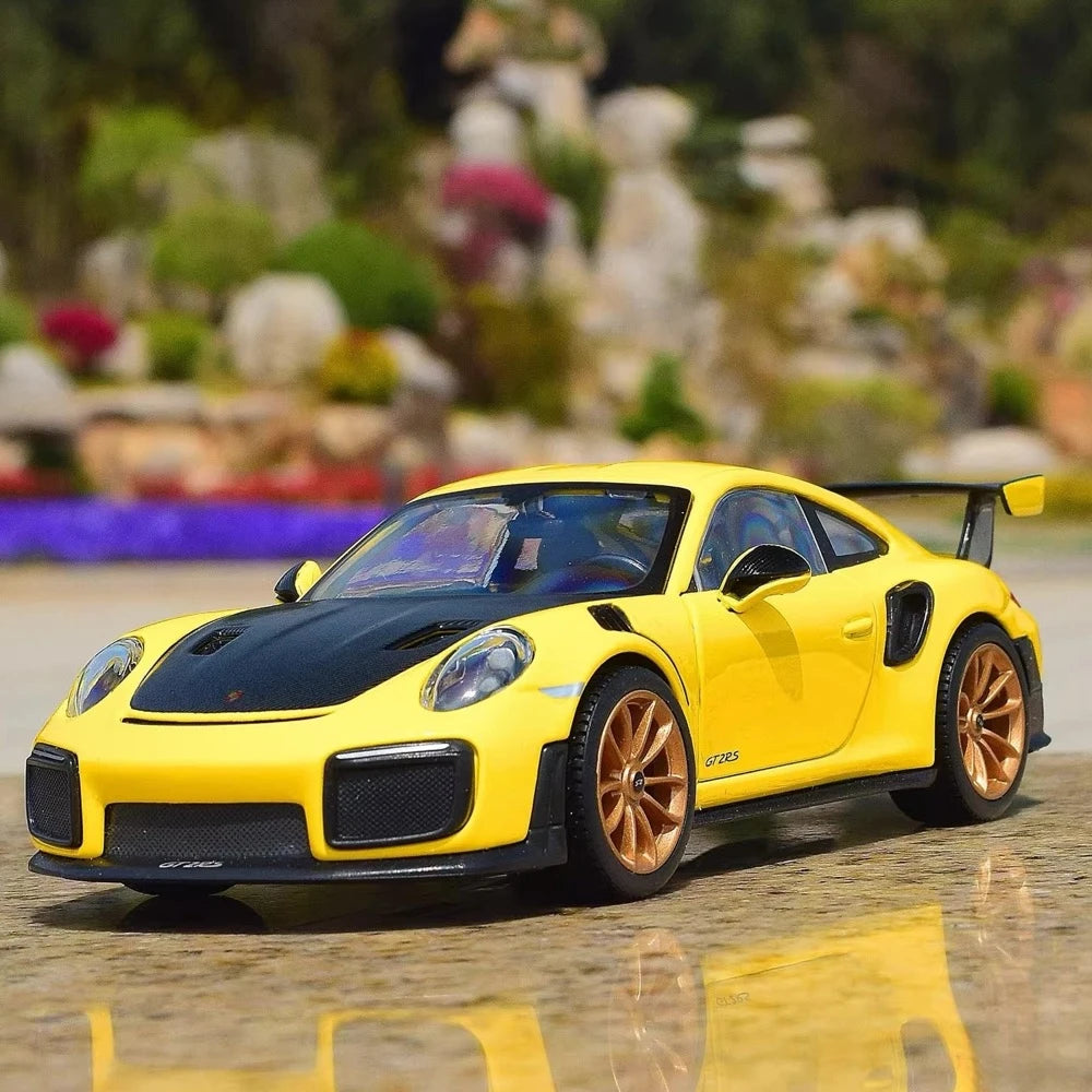 [Maisto] 1:24 Porsche 2018 911 GT2 RS Yellow Model Car Die-Cast