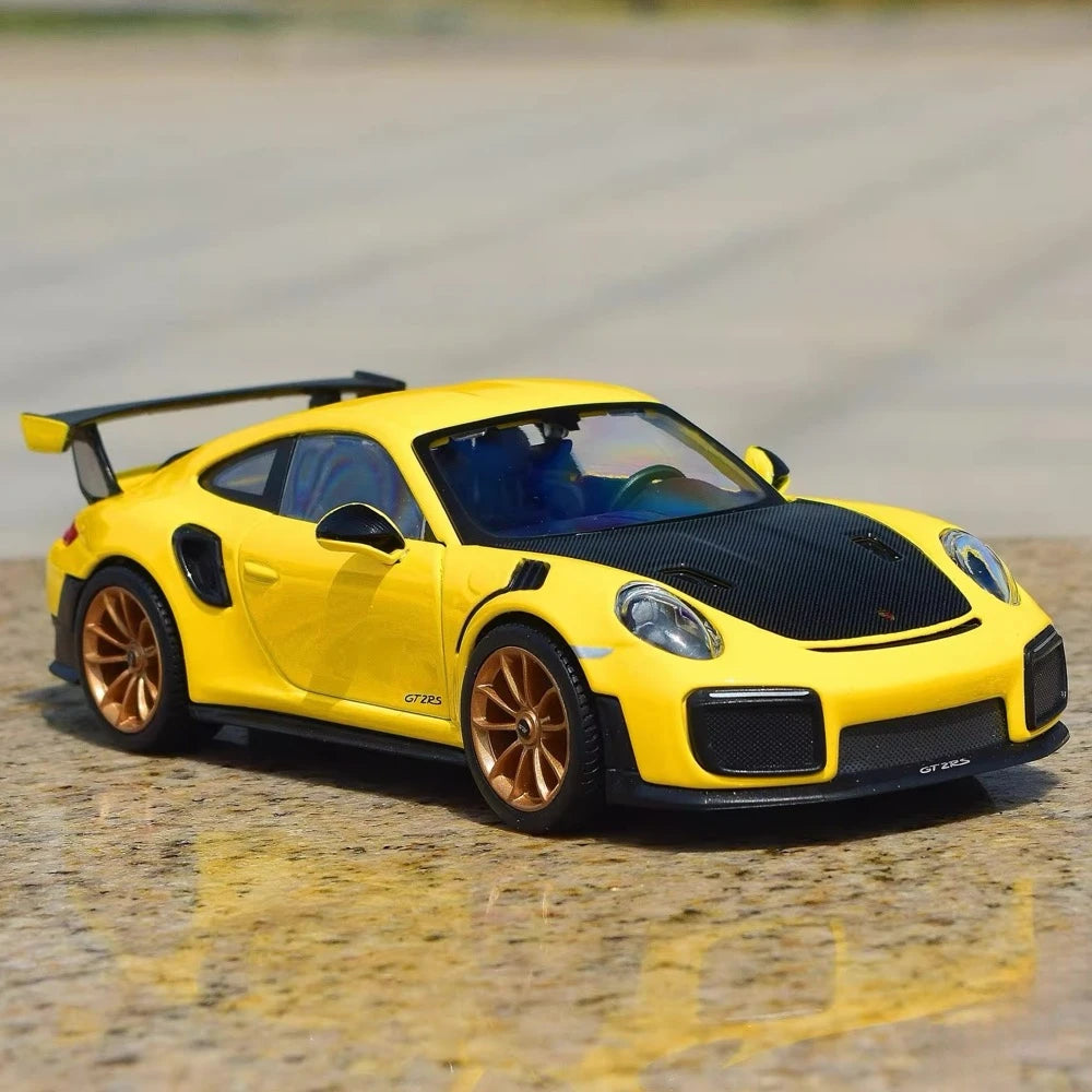 [Maisto] 1:24 Porsche 2018 911 GT2 RS Yellow Model Car Die-Cast