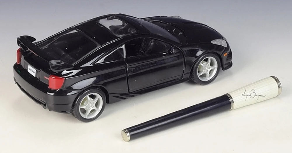 [Maisto] 1:24 Toyota 2004 Celica GTS Black Model Car Die-Cast
