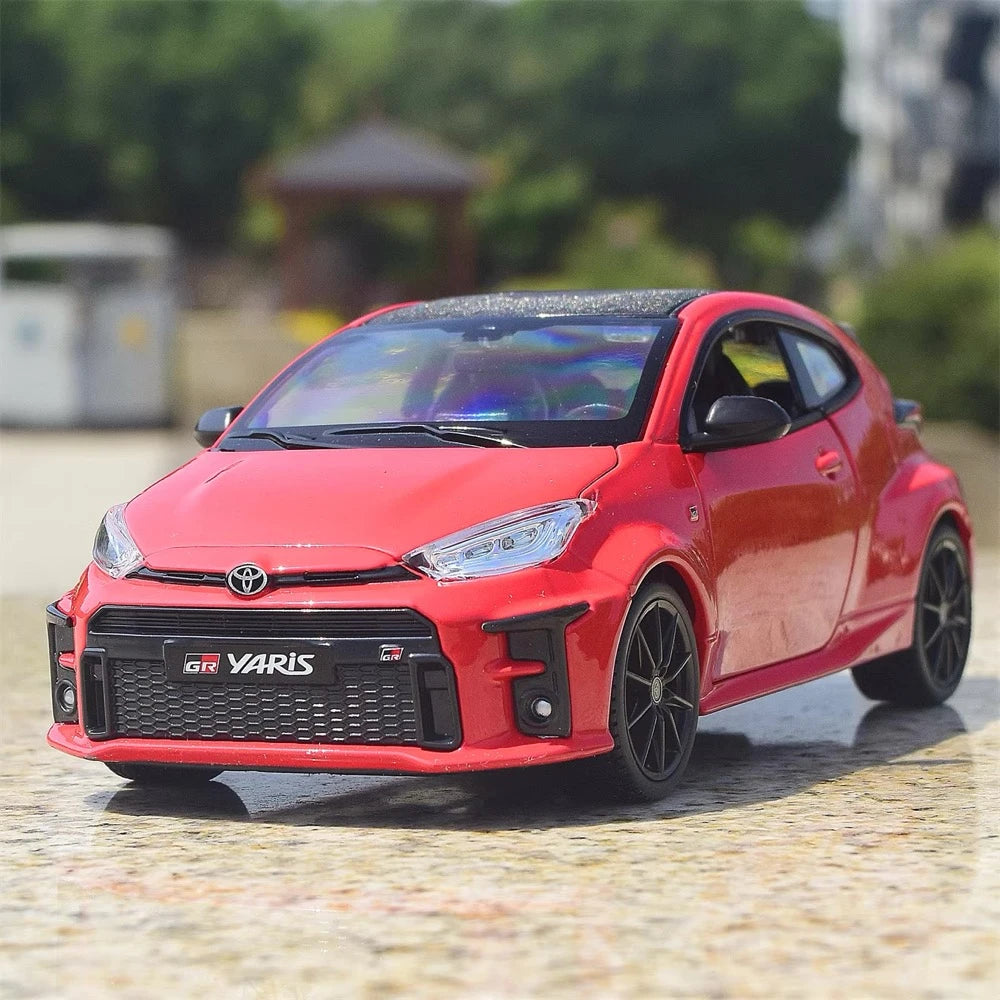 [Maisto] 1:24 Toyota 2024 GR Yaris rouge voiture miniature Die-Cast