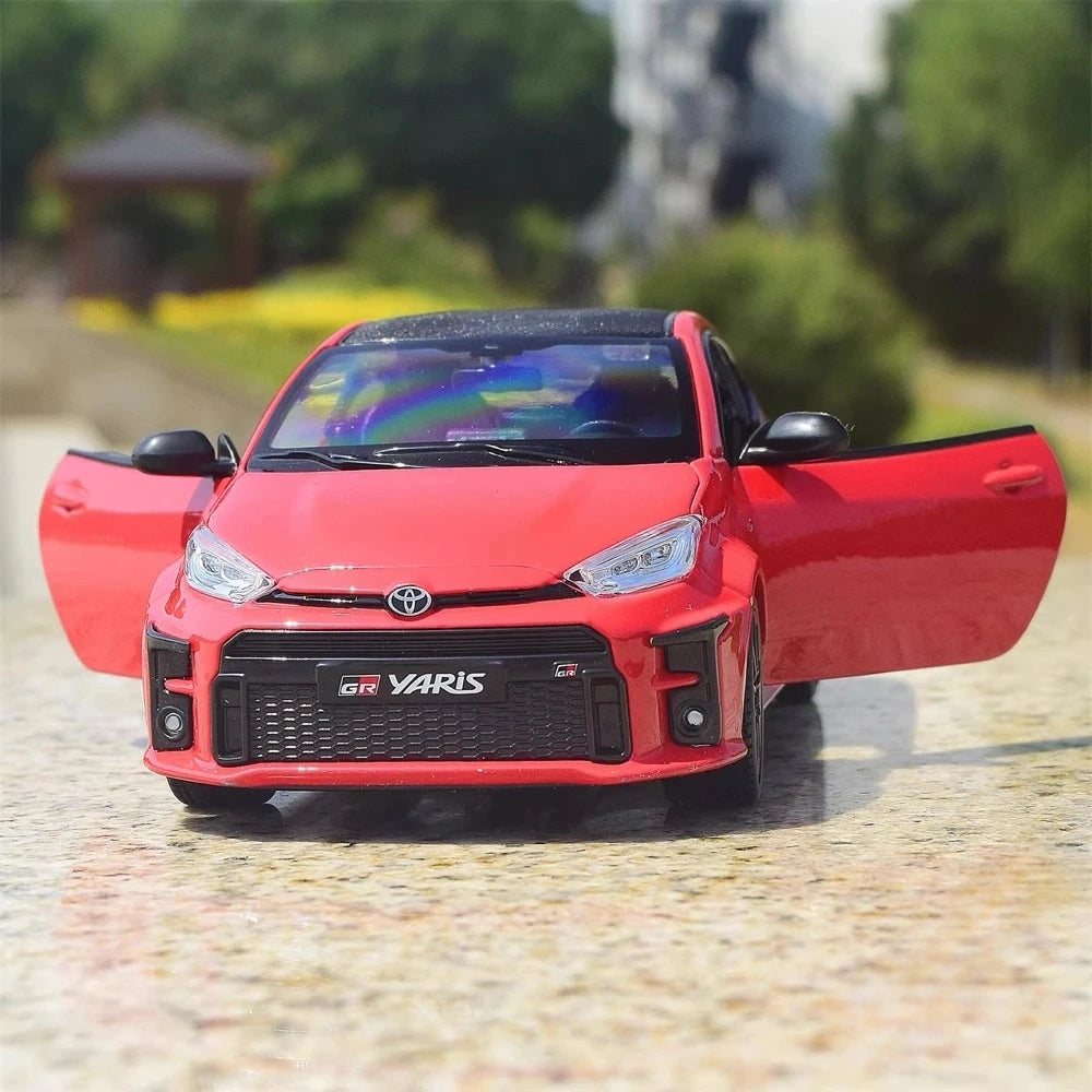 [Maisto] 1:24 Toyota 2024 GR Yaris rouge voiture miniature Die-Cast