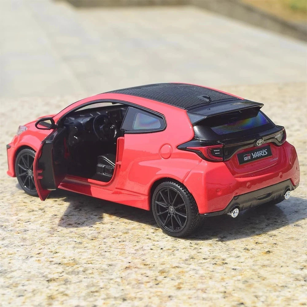 [Maisto] 1:24 Toyota 2024 GR Yaris rouge voiture miniature Die-Cast