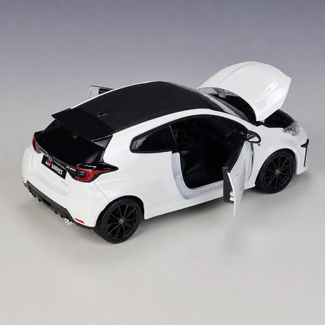 Maisto Toyota 2024 GR Yaris White 1:24 – model wyświetlacza odlewany z odlewu
