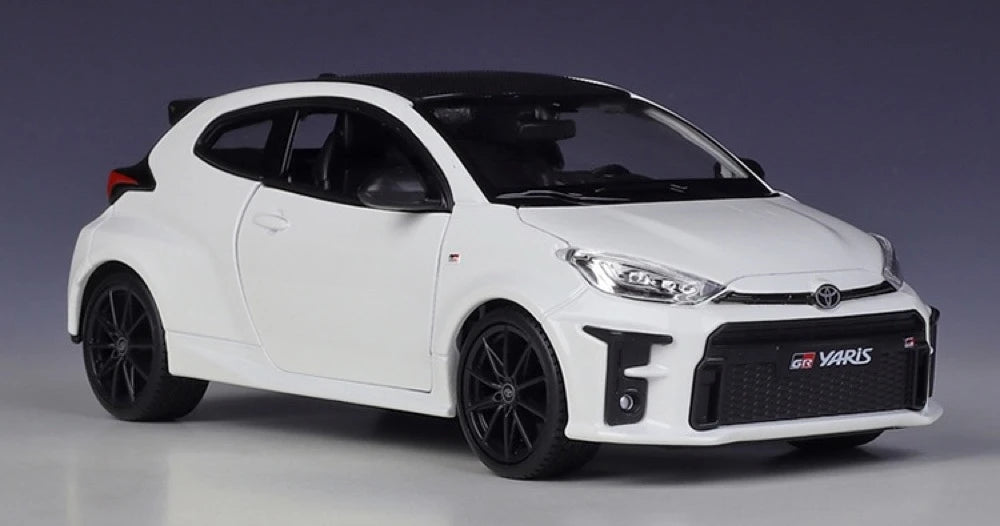 [Maisto] 1:24 Toyota 2024 GR Yaris bianco modellino di auto Die-Cast