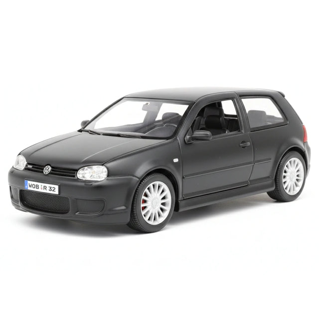[Maisto] 1:24 Volkswagen 2004 Golf R32 Black Model Car Die-Cast