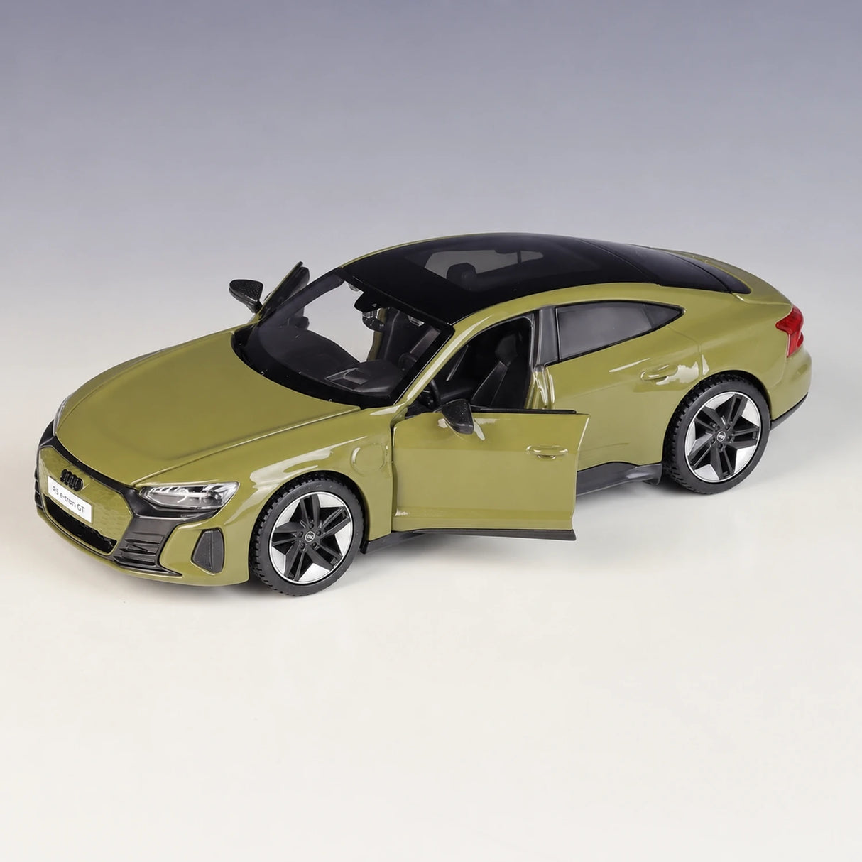 [Maisto] 1:24 Audi 2022 RS E-Tron GT Green Model Car Die-Cast