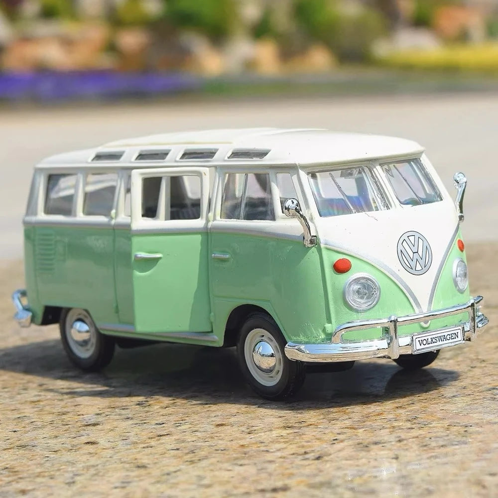 [Maisto] 1:24 Volkswagen 1962 T1 Microbus Green Model Car Die-Cast