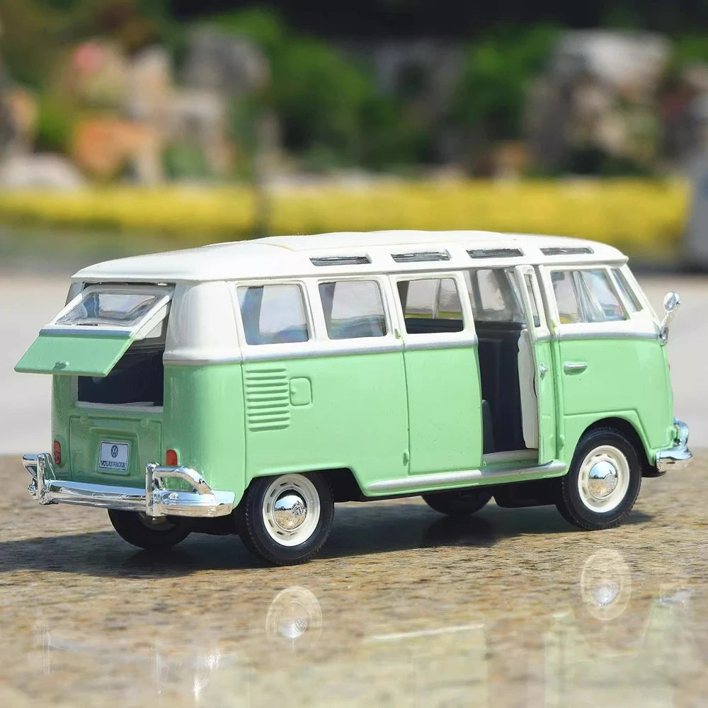 [Maisto] 1:24 Volkswagen 1962 T1 Microbus Green Model Car Die-Cast