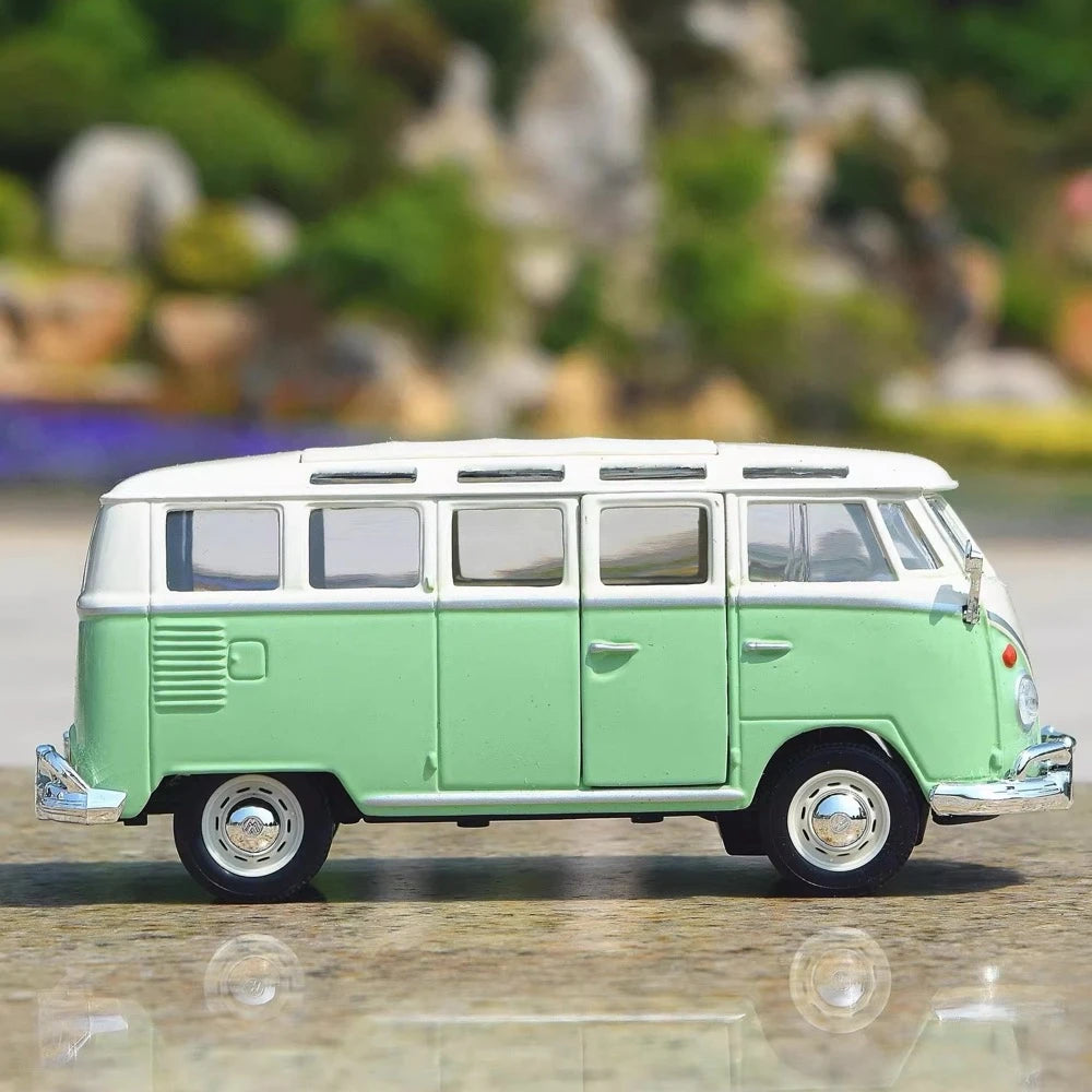 [Maisto] 1:24 Volkswagen 1962 T1 Microbus Green Model Car Die-Cast