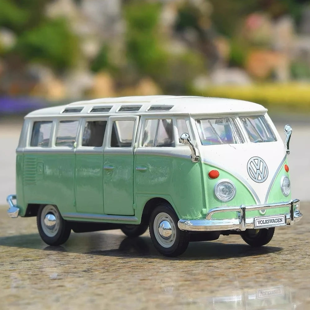 [Maisto] 1:24 Volkswagen 1962 T1 Microbus Green Model Car Die-Cast