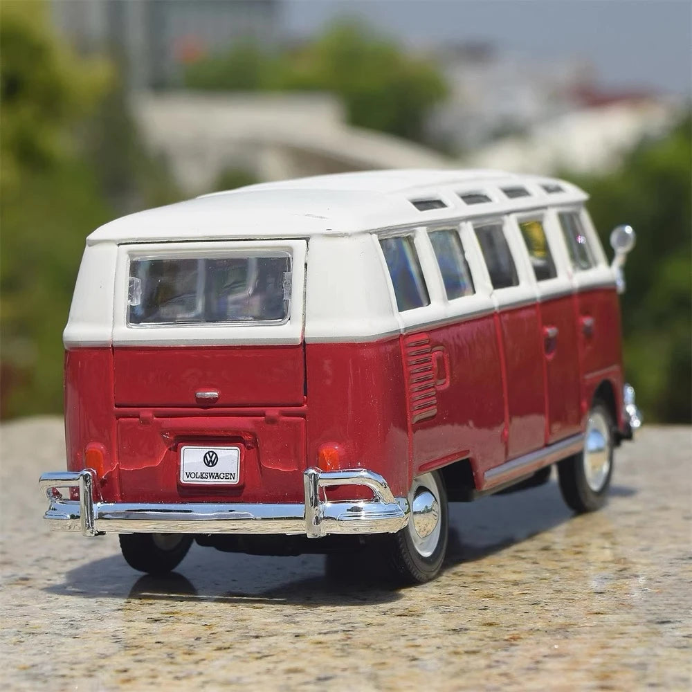 [Maisto] 1:24 Volkswagen 1962 T1 Microbus Red Model Car Die-Cast