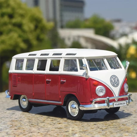 Maisto Volkswagen 1962 T1 Microbus Red 1:24 – Model wyświetlacza odlewany z odlewu