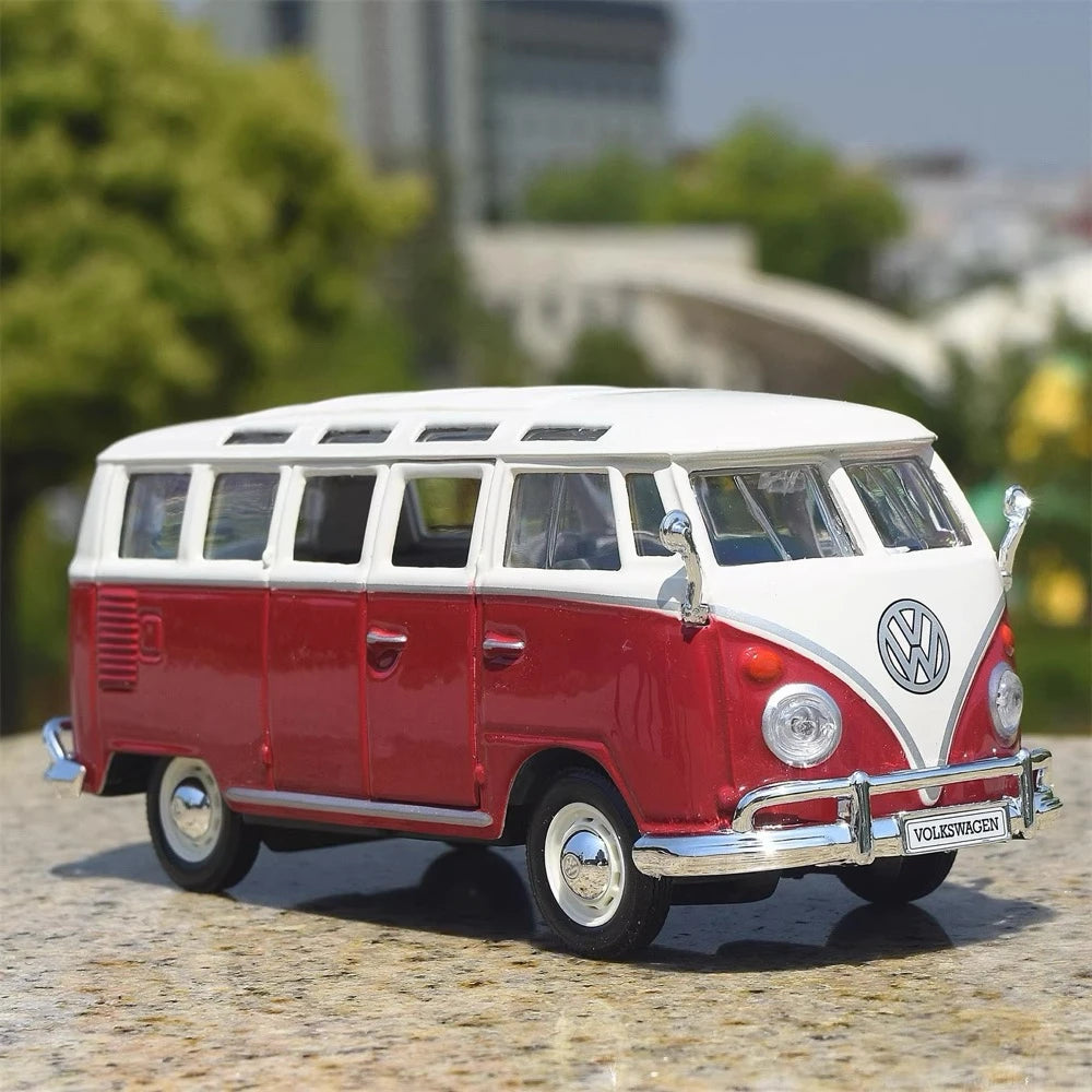 [Maisto] 1:24 Volkswagen 1962 T1 Microbus Red Model Car Die-Cast