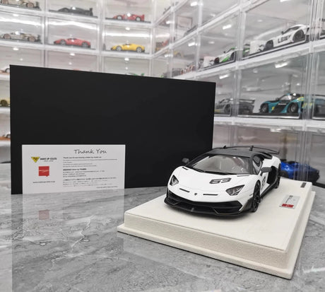 [Make Up] 1:18 Lamborghini 2018 Aventador SVJ 63 White Model Car Resin