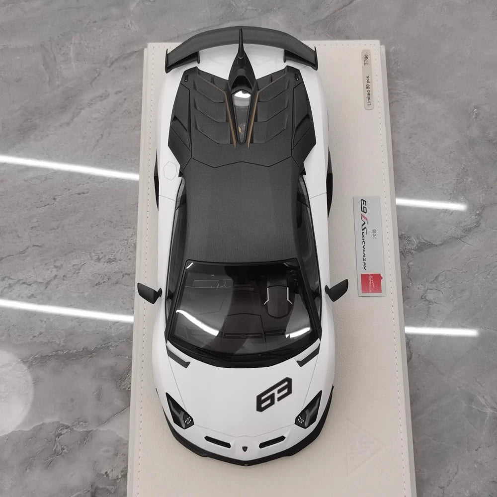 [Make Up] 1:18 Lamborghini 2018 Aventador SVJ 63 White Model Car Resin