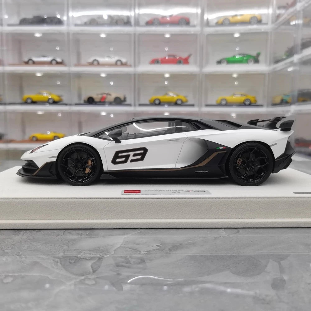 [Make Up] 1:18 Lamborghini 2018 Aventador SVJ 63 White Model Car Resin