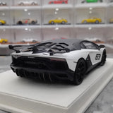 [Make Up] 1:18 Lamborghini 2018 Aventador SVJ 63 White Model Car Resin