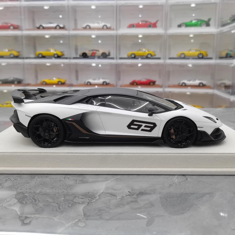 [Make Up] 1:18 Lamborghini 2018 Aventador SVJ 63 White Model Car Resin