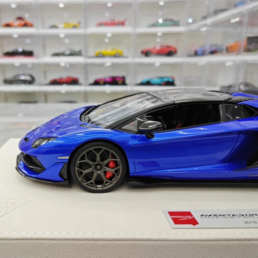 [Make Up] 1:18 Lamborghini 2019 Aventador SVJ Roadster Blue Model Car Resin