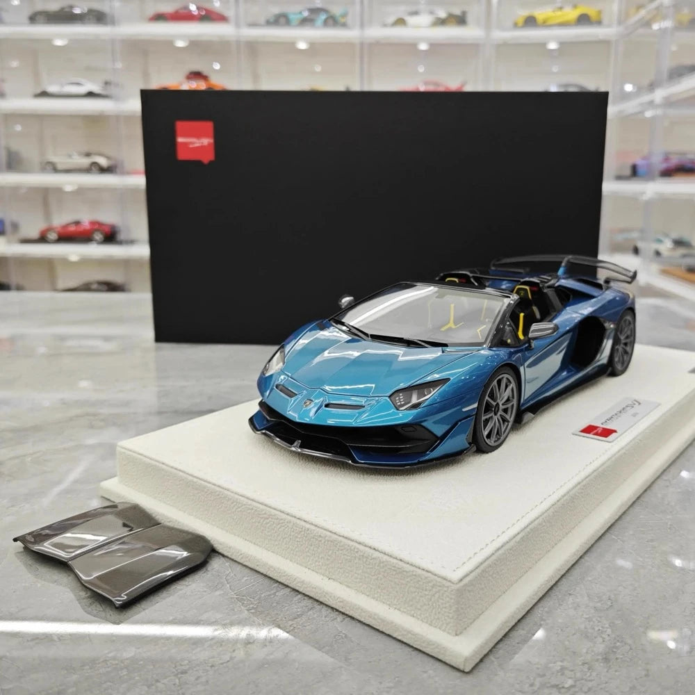 [Make Up] 1:18 Lamborghini 2019 Aventador SVJ Roadster Cyan Model Car Resin