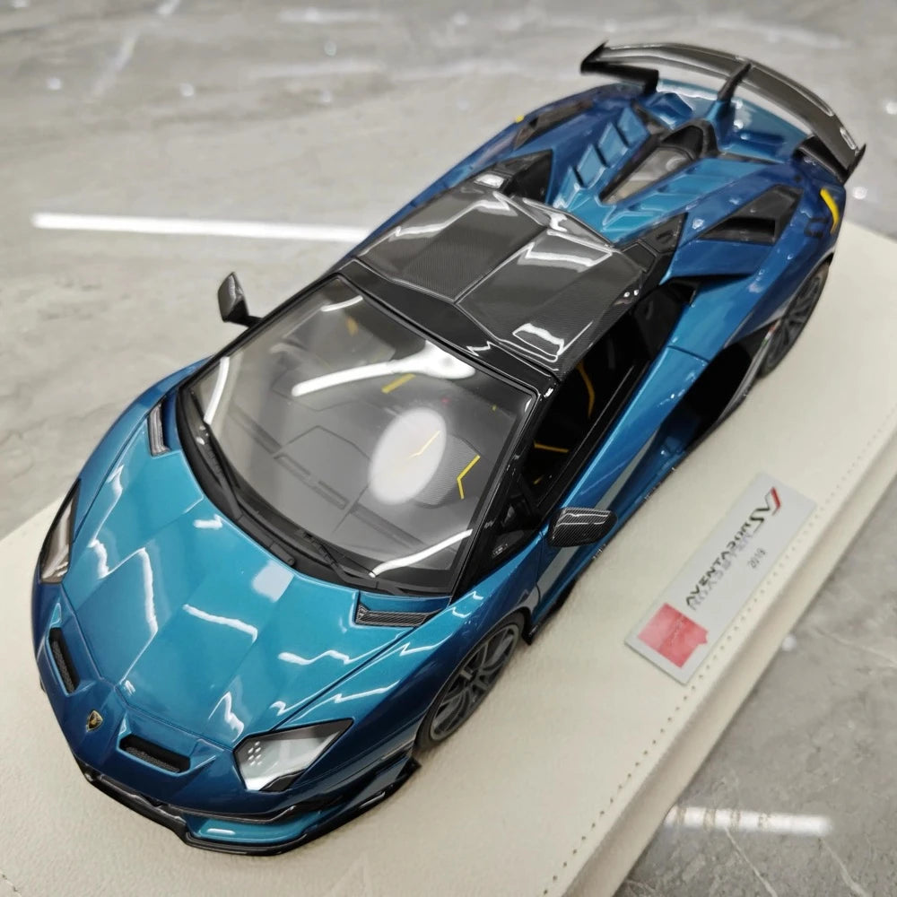 [Make Up] 1:18 Lamborghini 2019 Aventador SVJ Roadster Cyan Model Car Resin