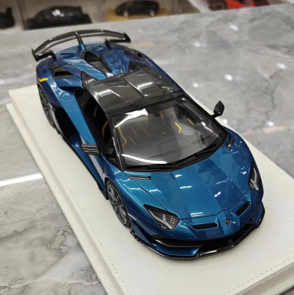 [Make Up] 1:18 Lamborghini 2019 Aventador SVJ Roadster Cyan Model Car Resin