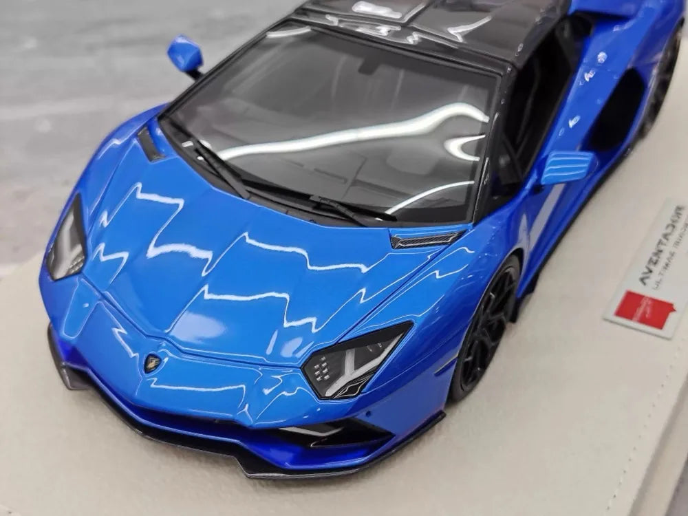 [Make Up] 1:18 Lamborghini 2021 Aventador LP780-4 Ultimae Roadster Blue Model Car Resin