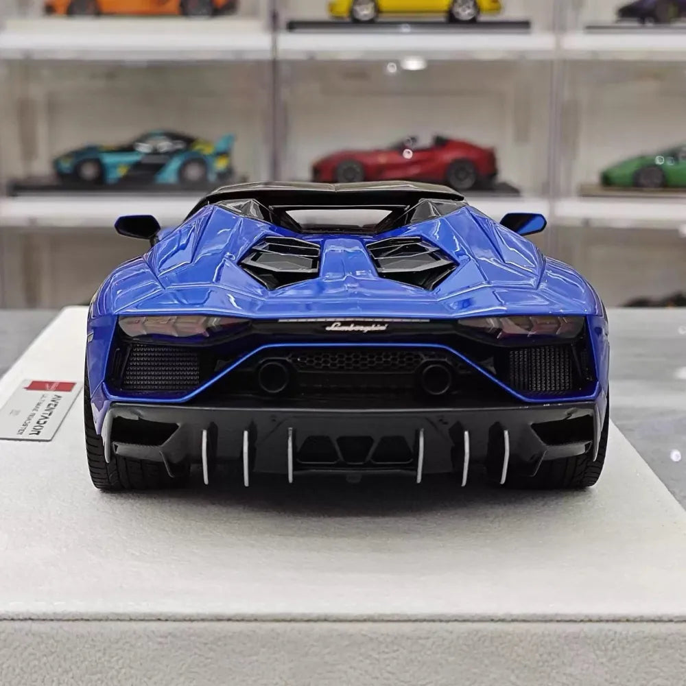 [Make Up] 1:18 Lamborghini 2021 Aventador LP780-4 Ultimae Roadster Blue Model Car Resin