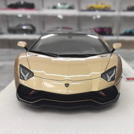 [Make Up] 1:18 Lamborghini 2021 Aventador LP780-4 Ultimae Roadster Gold Model Car Resin