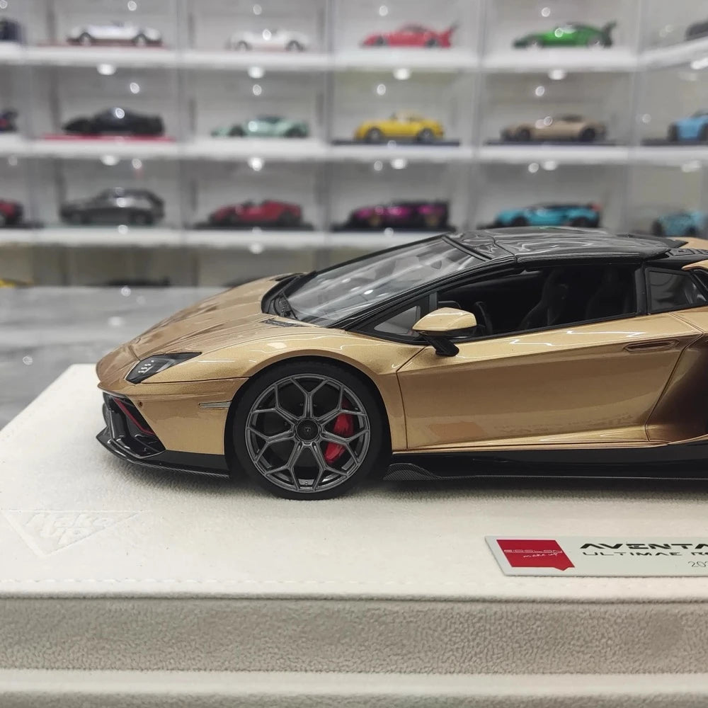 [Make Up] 1:18 Lamborghini 2021 Aventador LP780-4 Ultimae Roadster Gold Model Car Resin