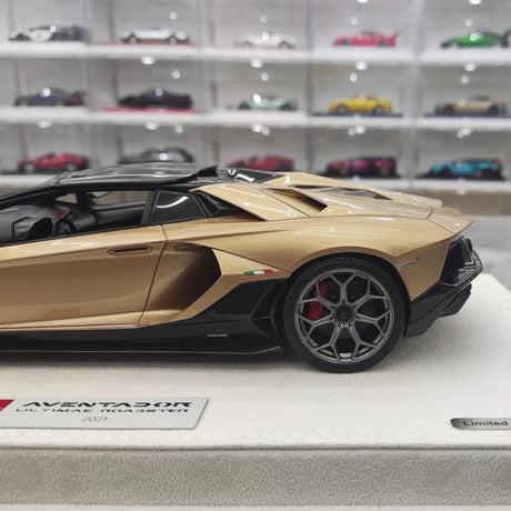 [Make Up] 1:18 Lamborghini 2021 Aventador LP780-4 Ultimae Roadster Gold Model Car Resin