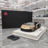 [Make Up] 1:18 Lamborghini 2021 Aventador LP780-4 Ultimae Roadster Gold Model Car Resin