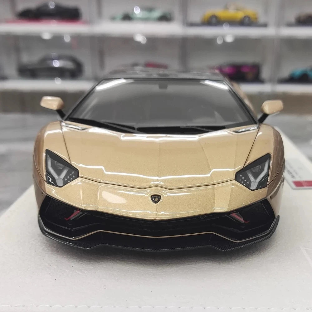 [Make Up] 1:18 Lamborghini 2021 Aventador LP780-4 Ultimae Roadster Gold Model Car Resin