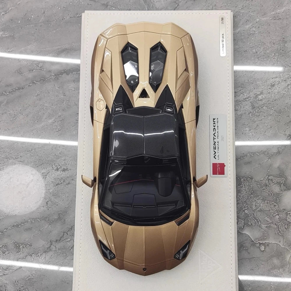 [Make Up] 1:18 Lamborghini 2021 Aventador LP780-4 Ultimae Roadster Gold Model Car Resin