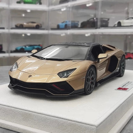 [Make Up] 1:18 Lamborghini 2021 Aventador LP780-4 Ultimae Roadster Gold Model Car Resin