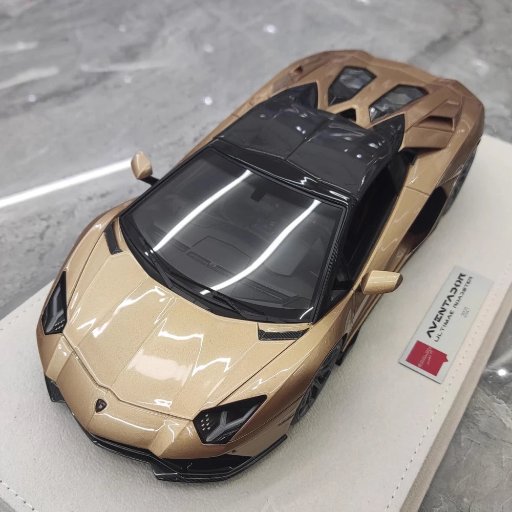 [Make Up] 1:18 Lamborghini 2021 Aventador LP780-4 Ultimae Roadster Gold Model Car Resin