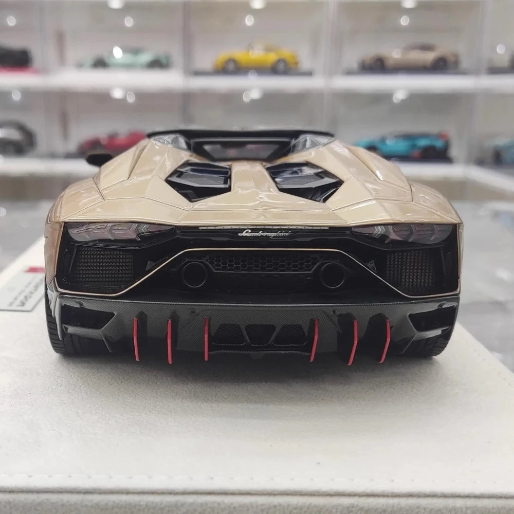[Make Up] 1:18 Lamborghini 2021 Aventador LP780-4 Ultimae Roadster Gold Model Car Resin