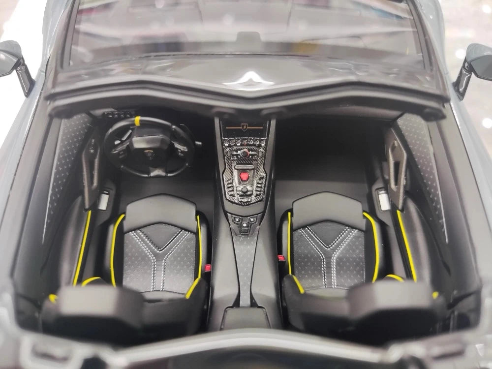 [Make Up] 1:18 Lamborghini 2021 Aventador LP780-4 Ultimae Roadster Gray Model Car Resin