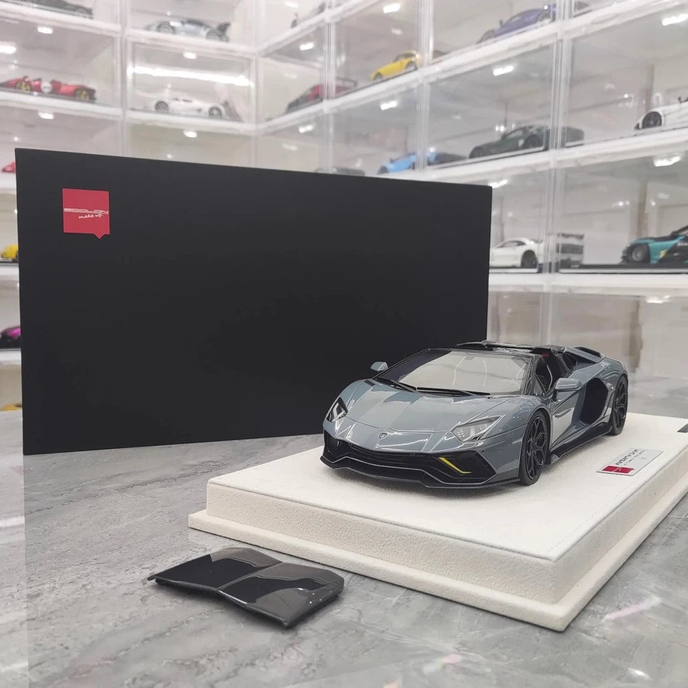 [Make Up] 1:18 Lamborghini 2021 Aventador LP780-4 Ultimae Roadster Gray Model Car Resin