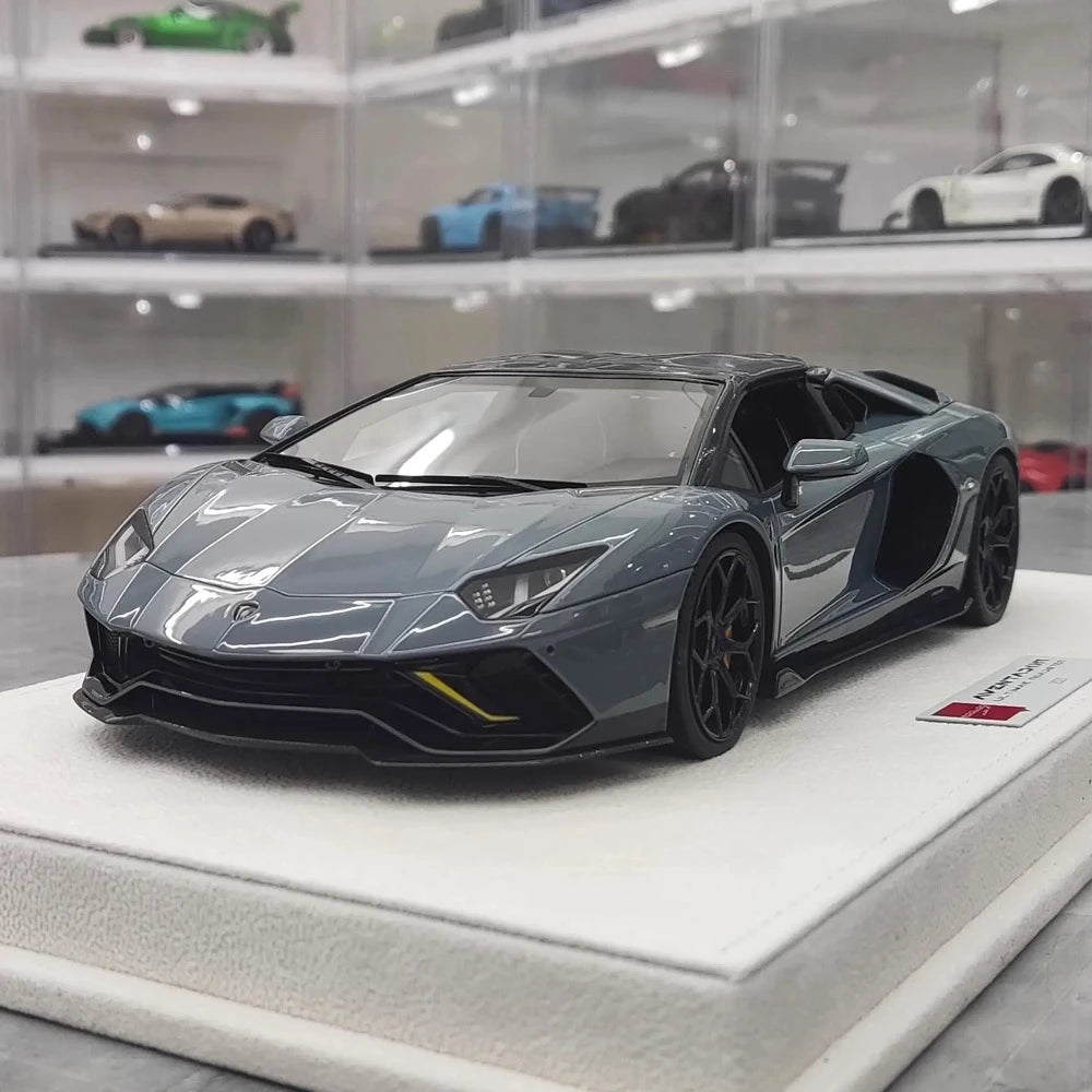 [Make Up] 1:18 Lamborghini 2021 Aventador LP780-4 Ultimae Roadster Gray Model Car Resin