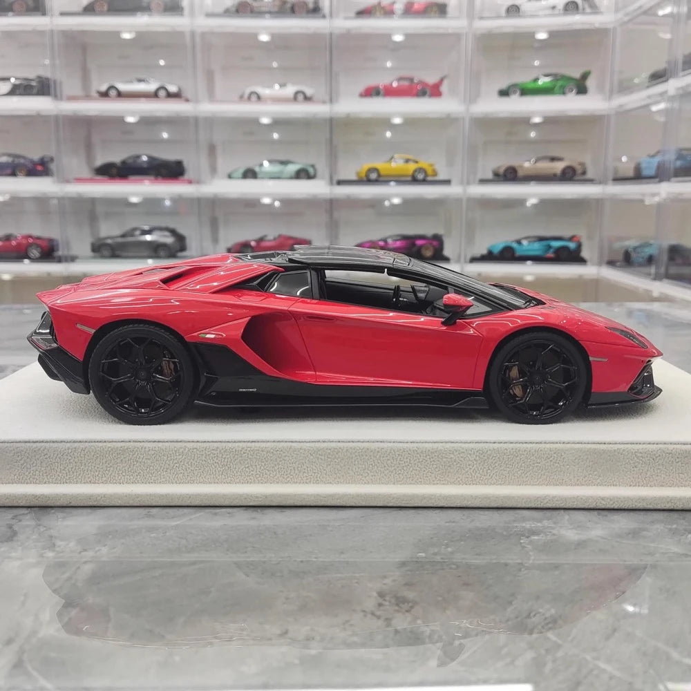 [Make Up] 1:18 Lamborghini 2021 Aventador LP780-4 Ultimae Roadster Red Model Car Resin