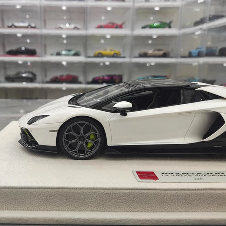 [Make Up] 1:18 Lamborghini 2021 Aventador LP780-4 Ultimae Roadster White Model Car Resin