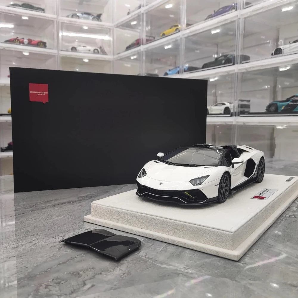 [Make Up] 1:18 Lamborghini 2021 Aventador LP780-4 Ultimae Roadster White Model Car Resin