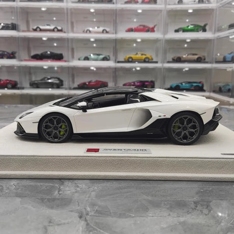 [Make Up] 1:18 Lamborghini 2021 Aventador LP780-4 Ultimae Roadster White Model Car Resin