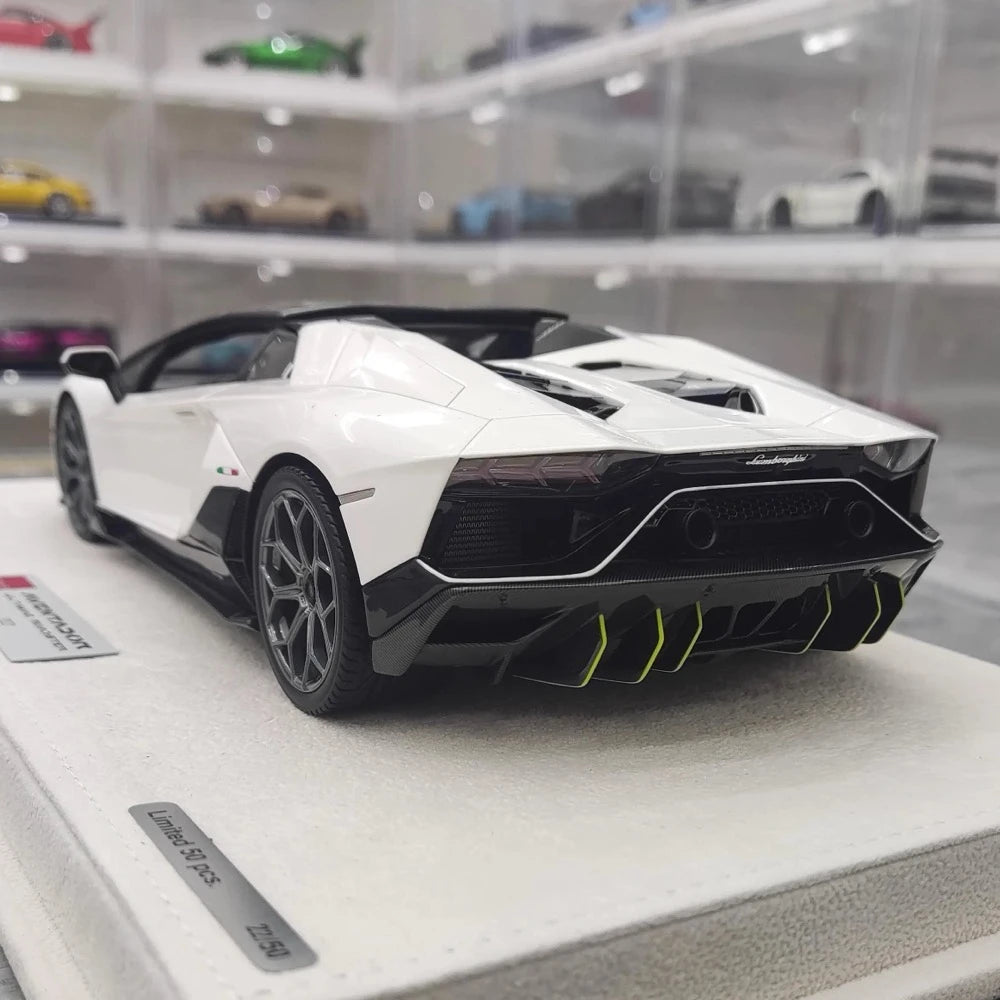 [Make Up] 1:18 Lamborghini 2021 Aventador LP780-4 Ultimae Roadster White Model Car Resin