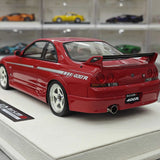 Make Up Nissan 1996 NISMO 400R Red 1:18 – Sammelobjekt-Resin-Modellharz
