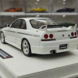 Make-up Nissan 1996 NISMO 400R White 1:18 – Sammelobjekt-Resin-Modellharz