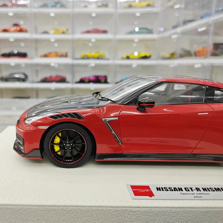 [Make Up] 1:18 Nissan 2022 GT-R R35 Nismo Red Model Car Resin