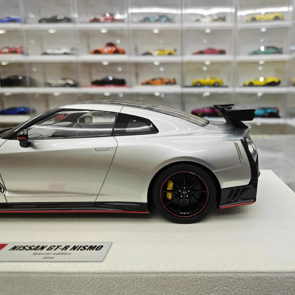 [Make Up] 1:18 Nissan 2024 GT-R R35 Nismo argento modellino di auto resina