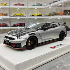 [Make Up] 1:18 Nissan 2024 GT-R R35 Nismo argento modellino di auto resina